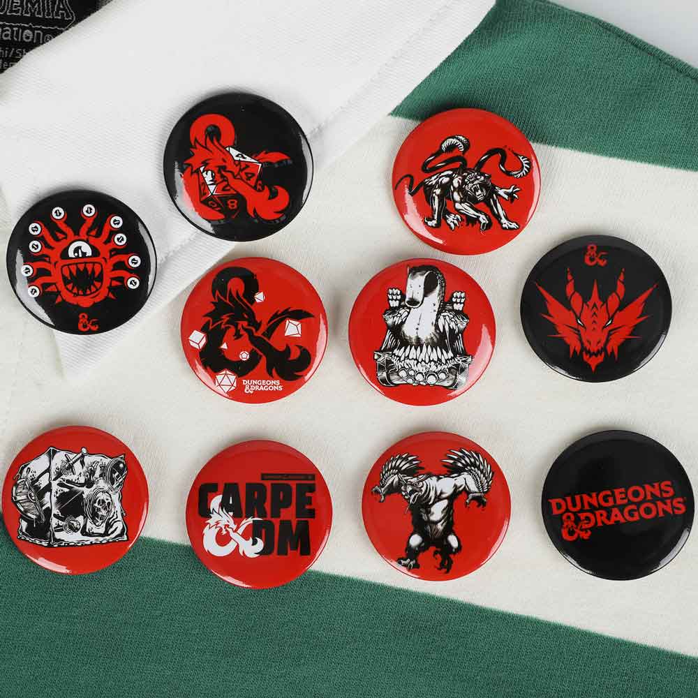 DUNGEONS & DRAGONS 10 PIECE BUTTON PIN BOX SET